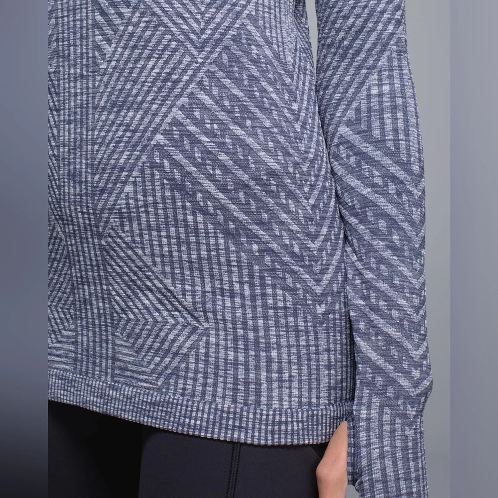 Lululemon Rest Less Pullover in Heathered Cadet Blue Size 10.